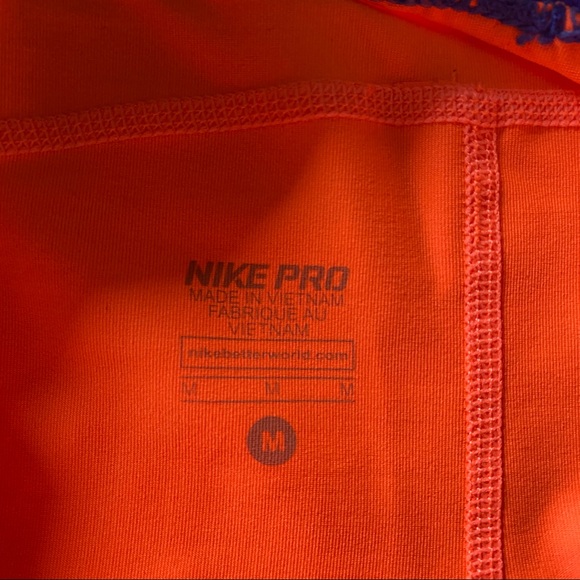Coral pink Nike spandex shorts - Picture 4 of 4